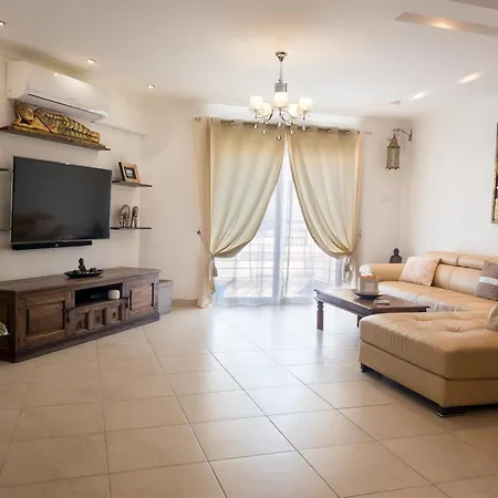 Kimray Boutique Apartment - Indulge In Comfort, Embrace Tranquility Marsaskala Esterno foto